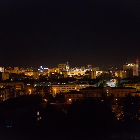 Panorama View Apartment 2km to Palas Iasi Bagian luar foto
