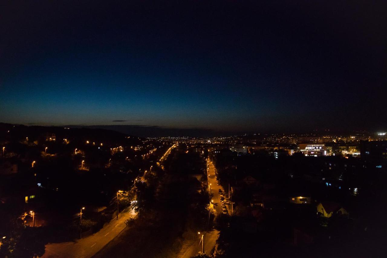Panorama View Apartment 2km to Palas Iasi Bagian luar foto